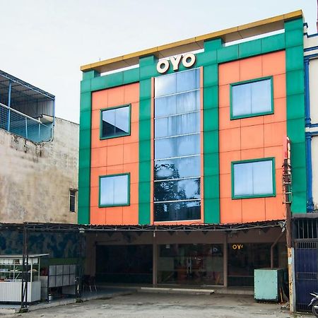 Oyo 529 Hotel Paninda Medan Dış mekan fotoğraf