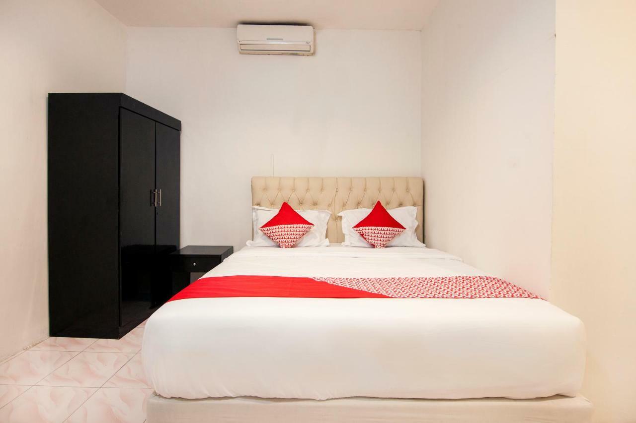 Oyo 529 Hotel Paninda Medan Dış mekan fotoğraf